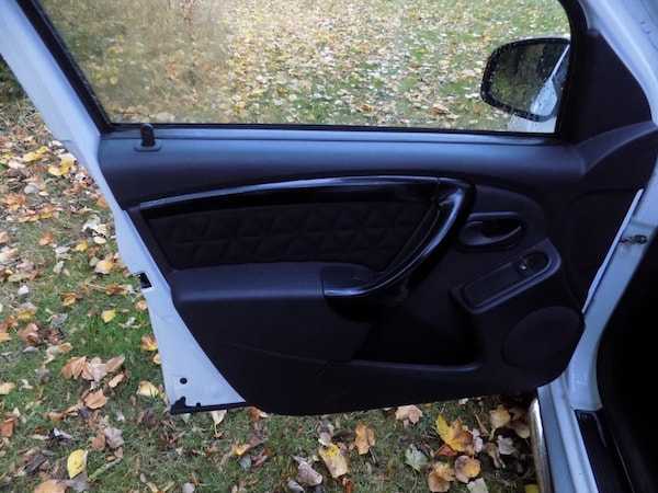 Used Dacia Duster 2015 for sale - 76329601: Photo 23
