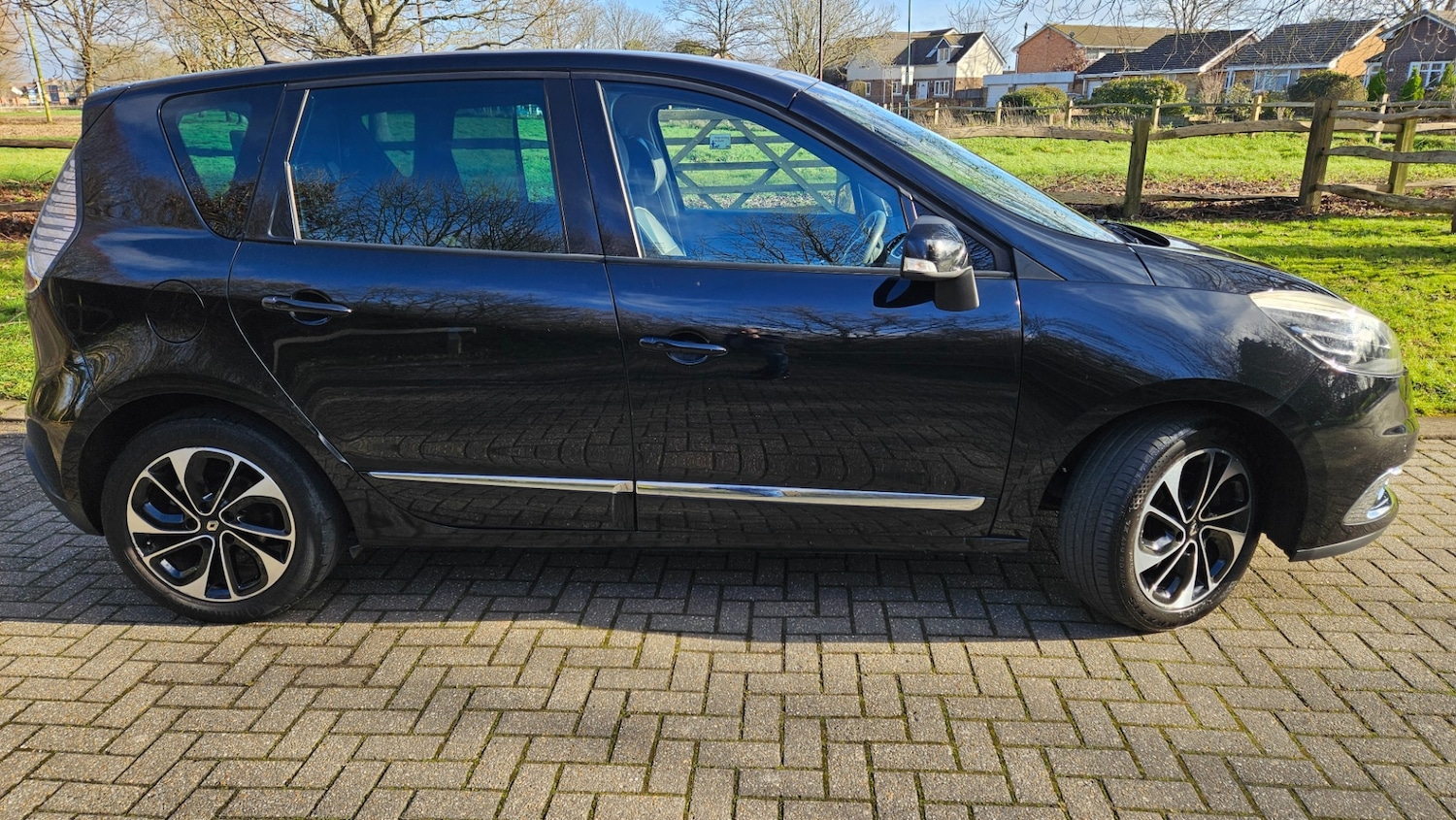 Used Renault Scenic 2012 for sale - 77400128: Photo 15