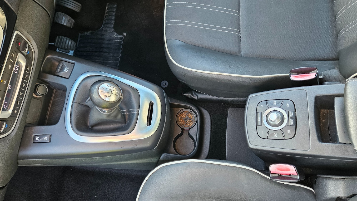 Used Renault Scenic 2012 for sale - 77400128: Photo 23