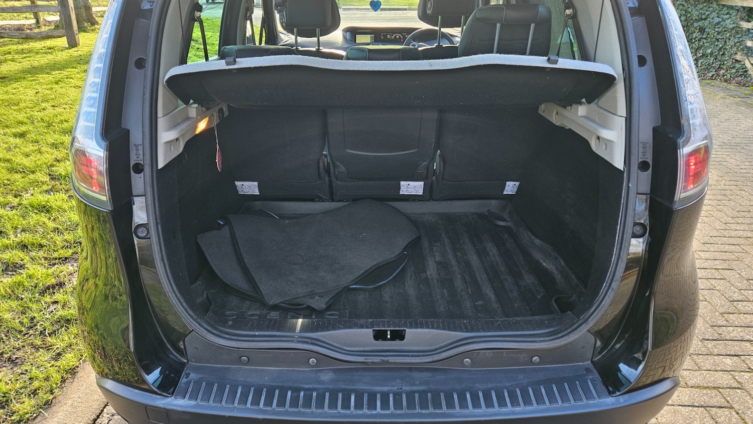 Used Renault Scenic 2012 for sale - 77400128: Photo 29