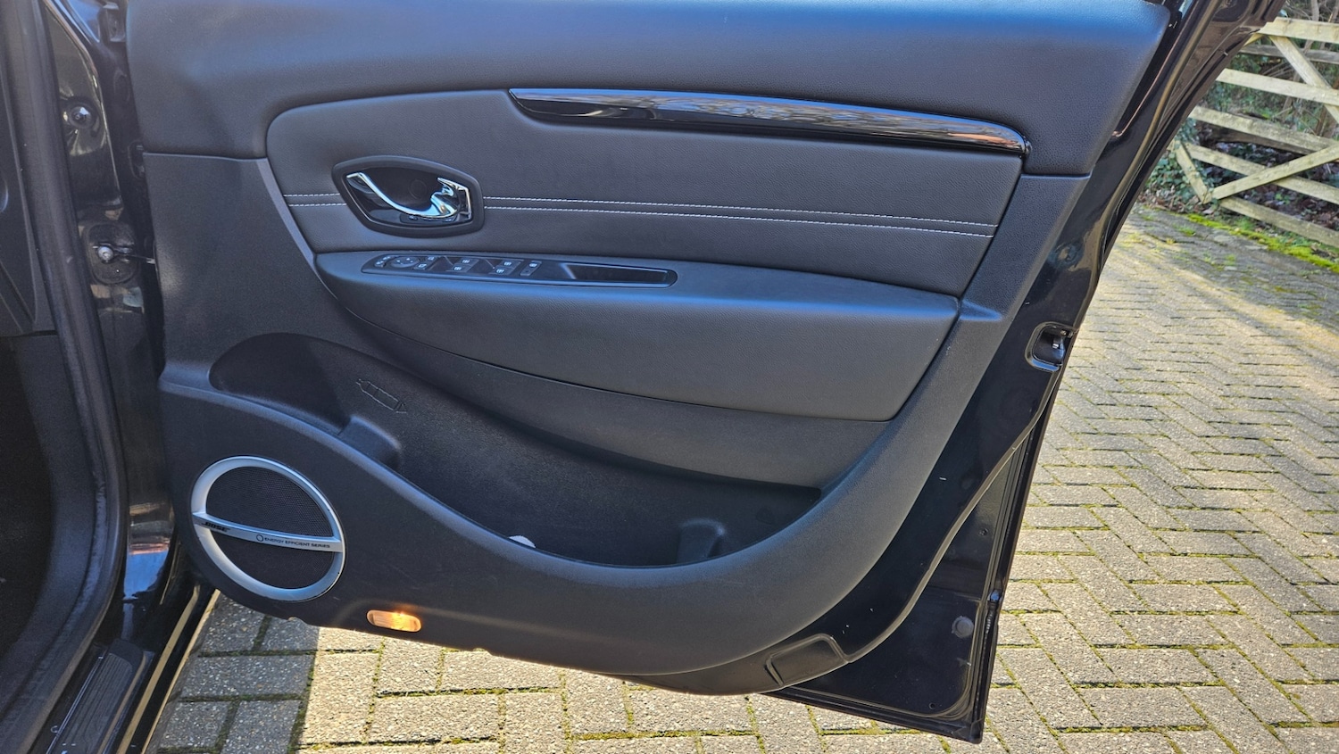 Used Renault Scenic 2012 for sale - 77400128: Photo 30