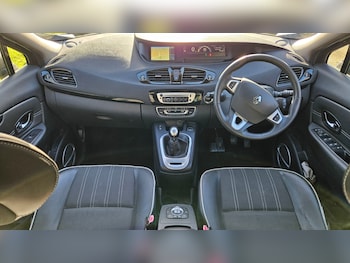 Used Renault Scenic 2012 for sale - 77400128: Photo