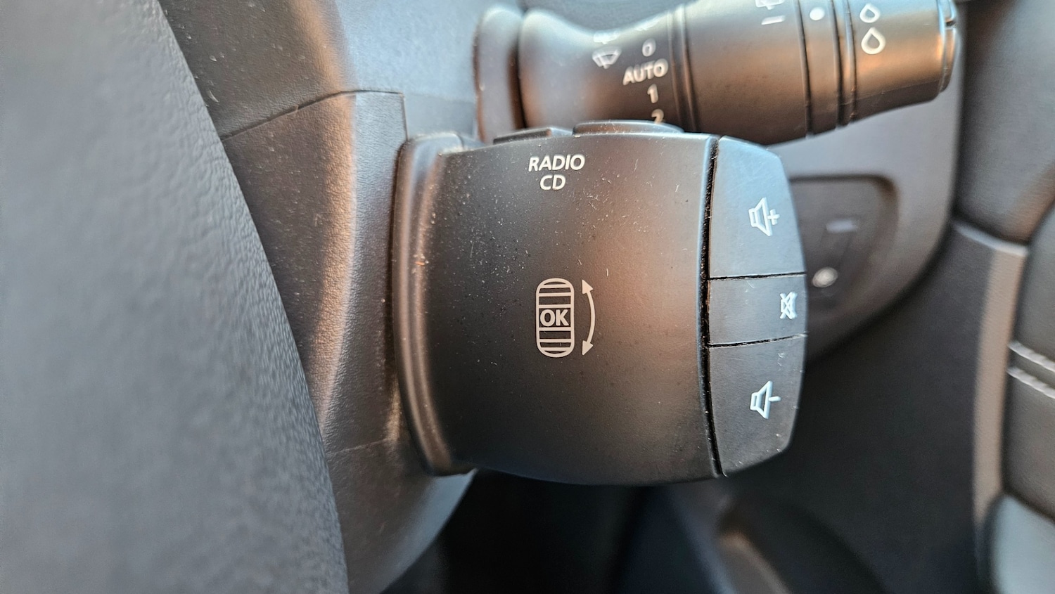 Used Renault Scenic 2012 for sale - 77400128: Photo 41