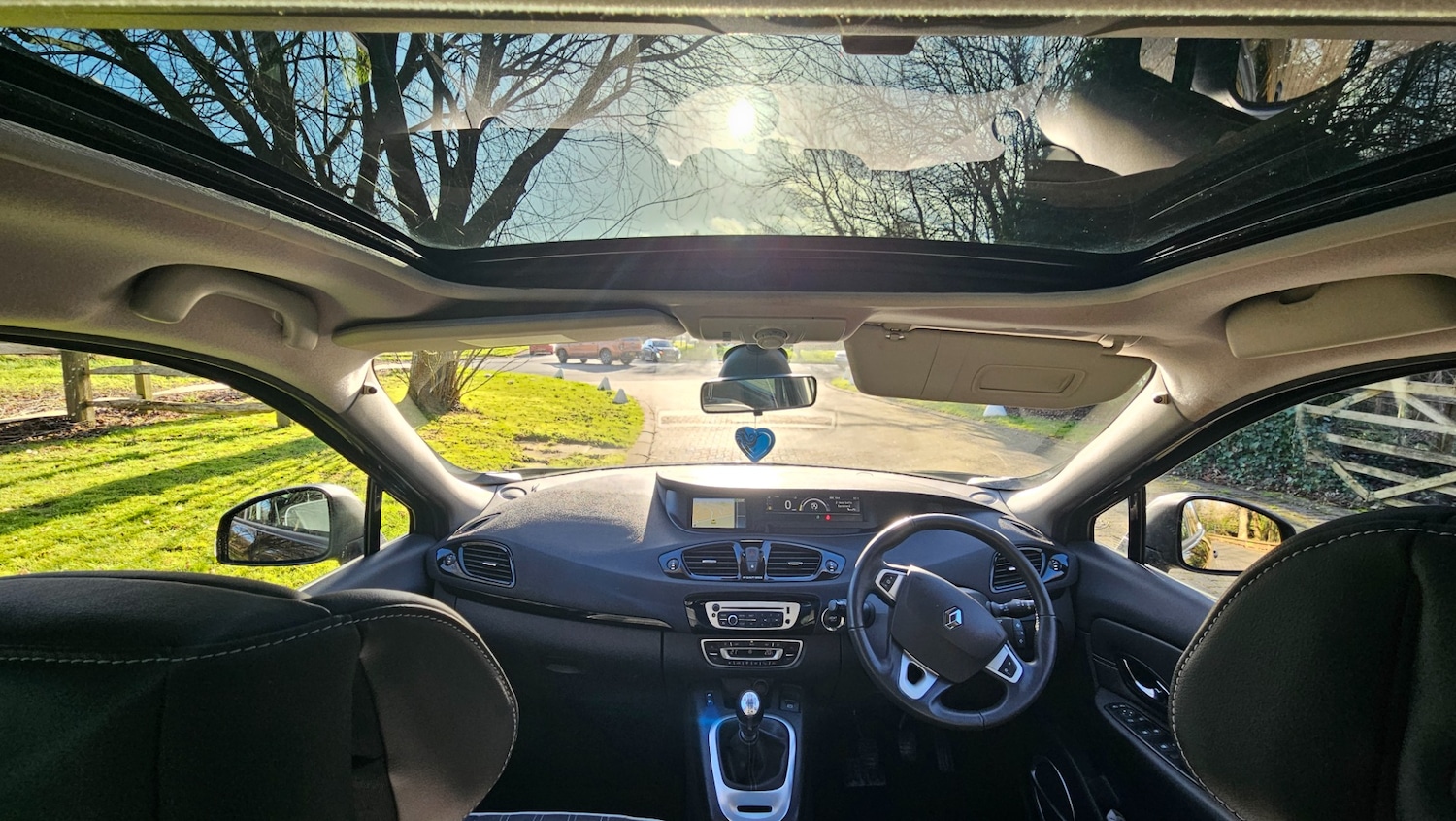 Used Renault Scenic 2012 for sale - 77400128: Photo 5