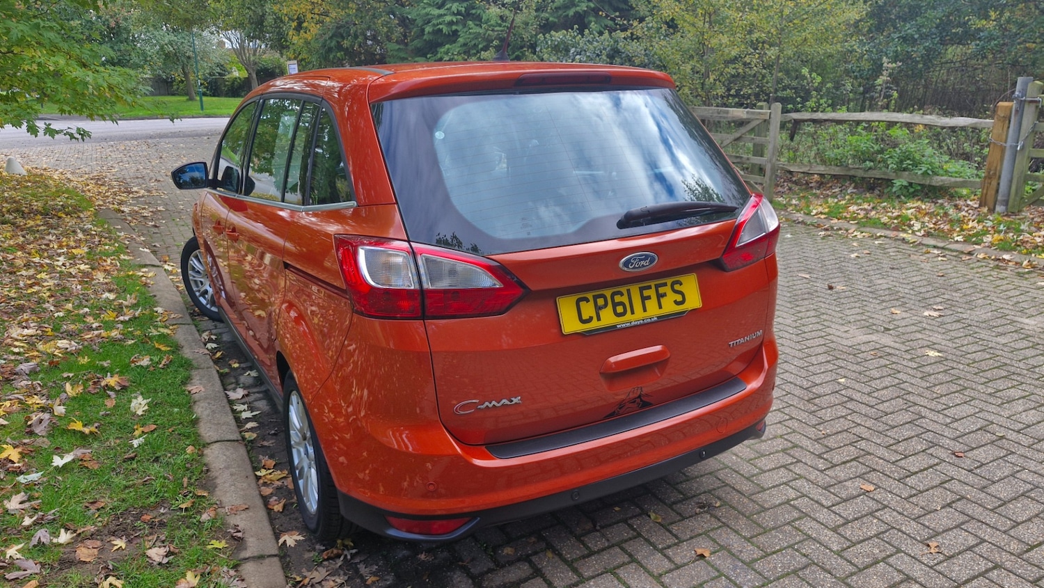 Used Ford Grand C-Max 2011 for sale - 76354409: Photo 14