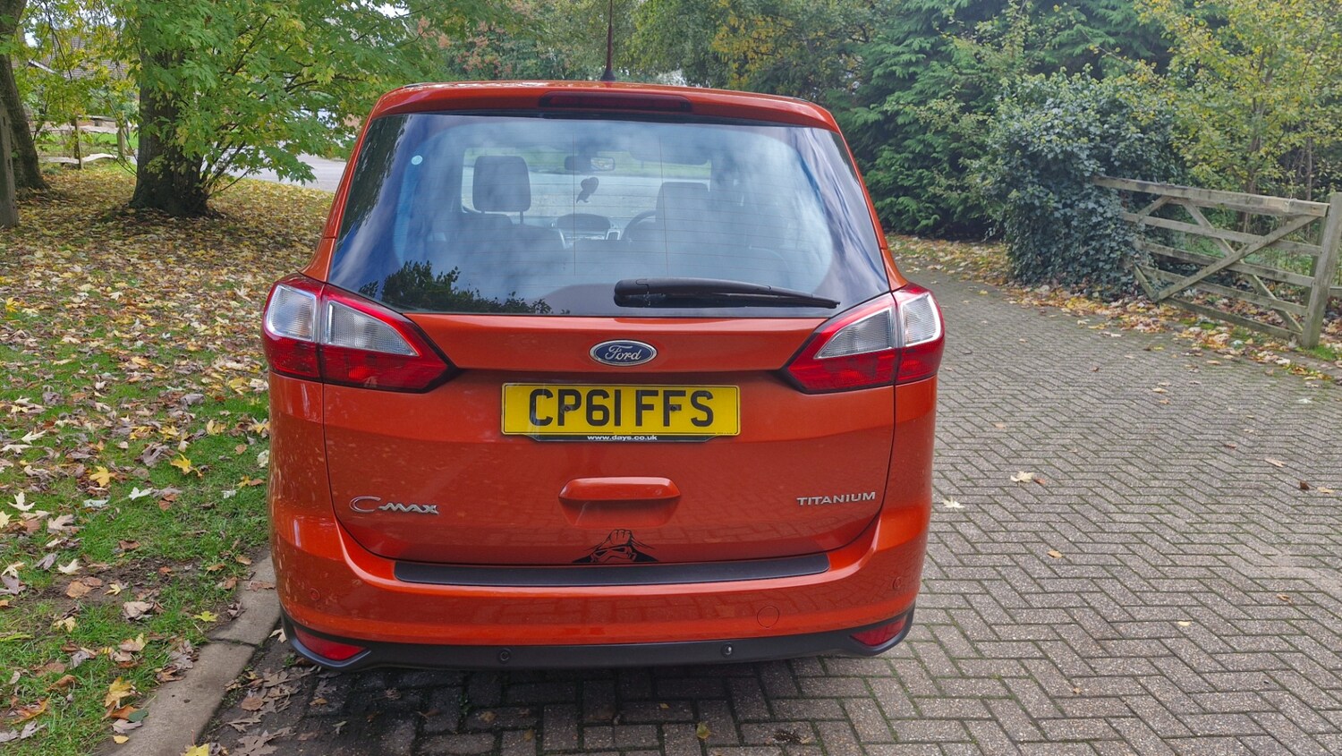 Used Ford Grand C-Max 2011 for sale - 76354409: Photo 15