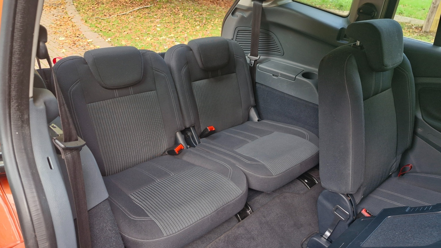 Used Ford Grand C-Max 2011 for sale - 76354409: Photo 28