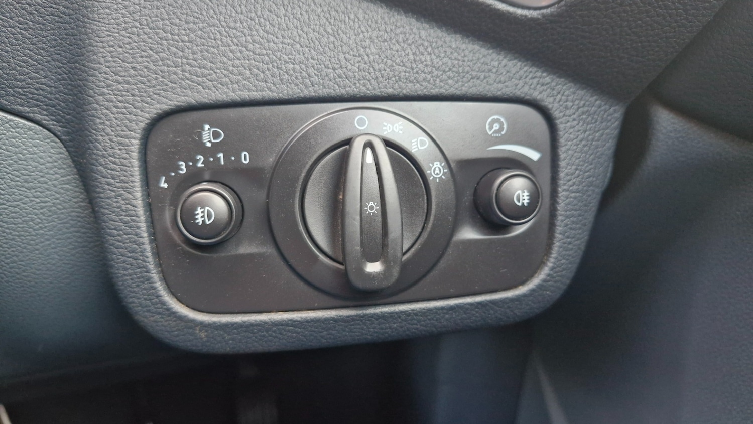 Used Ford Grand C-Max 2011 for sale - 76354409: Photo 38