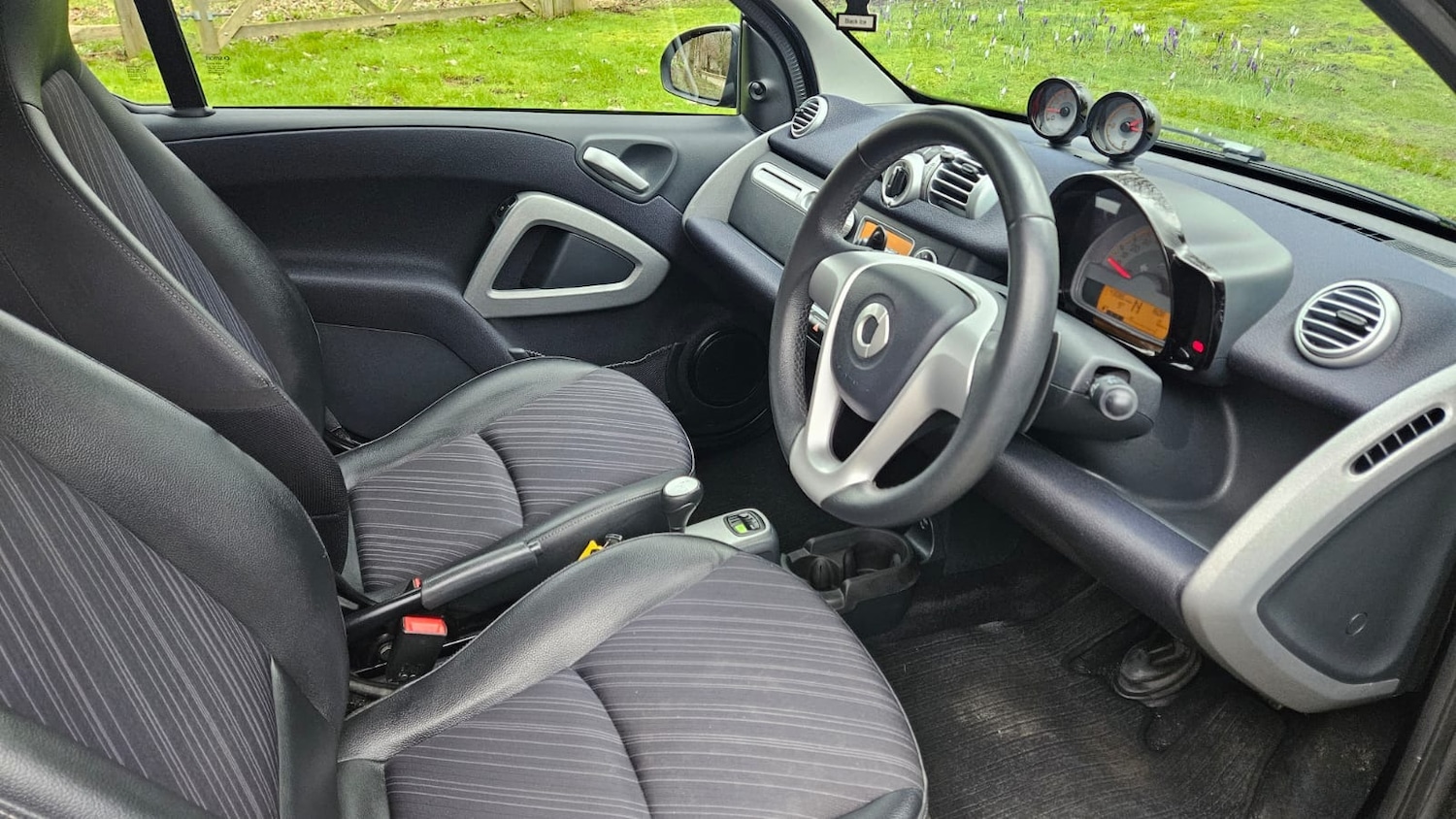 Used smart fortwo 2014 for sale - 77603760: Photo 25