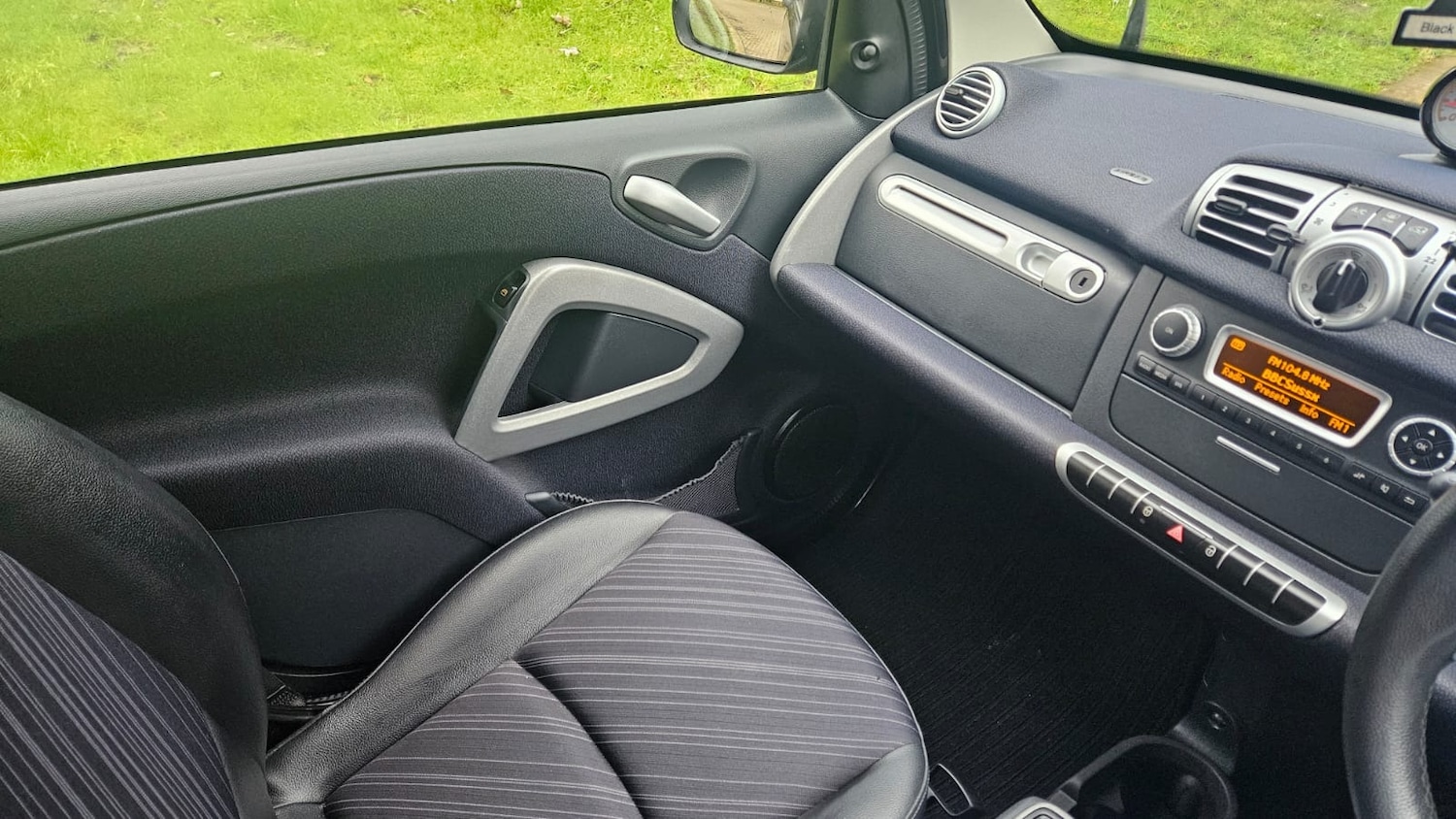 Used smart fortwo 2014 for sale - 77603760: Photo 27