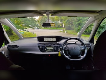 Used Citroen C4 Grand Picasso 2014 for sale - 76281696: Photo