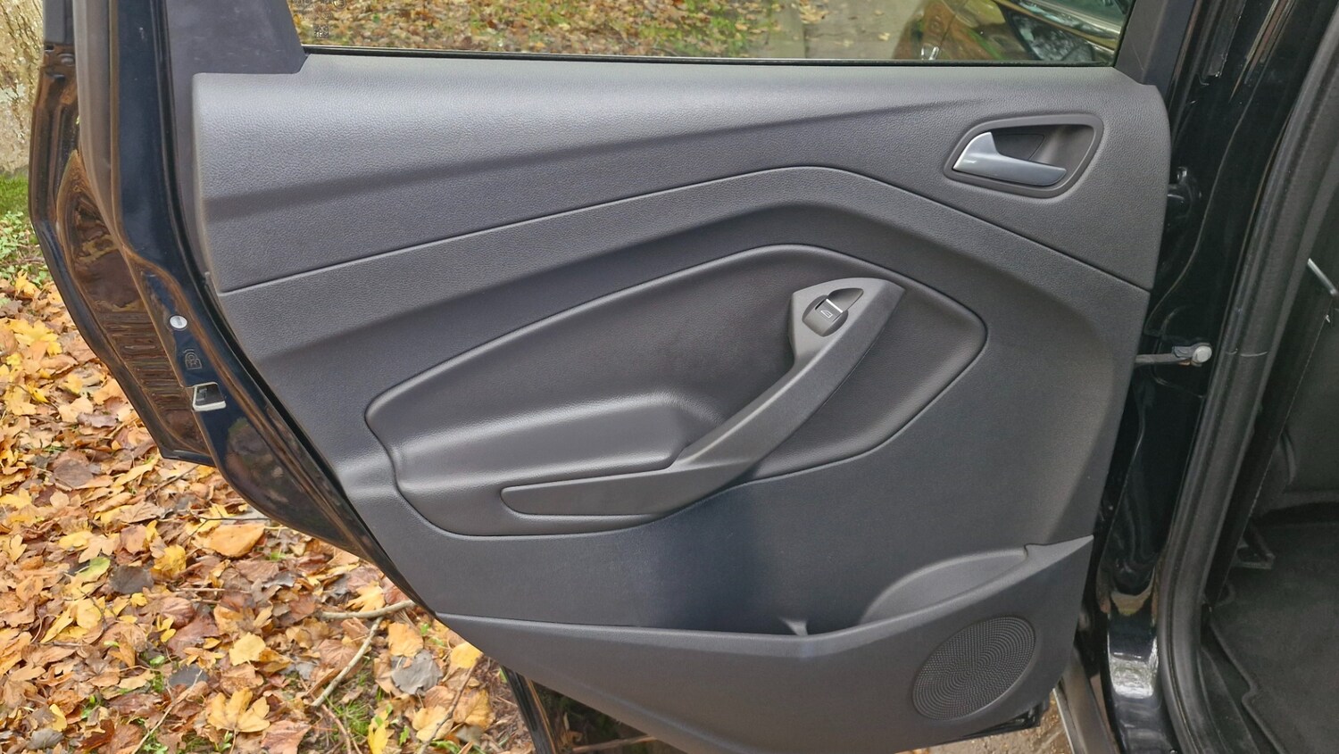 Used Ford Kuga 2016 for sale - 76627038: Photo 28