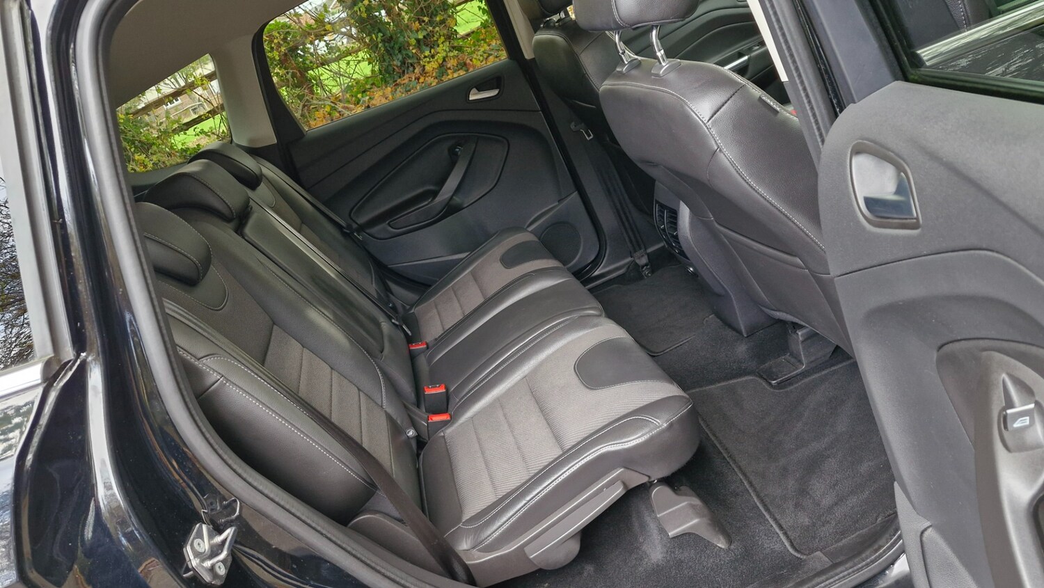 Used Ford Kuga 2016 for sale - 76627038: Photo 32