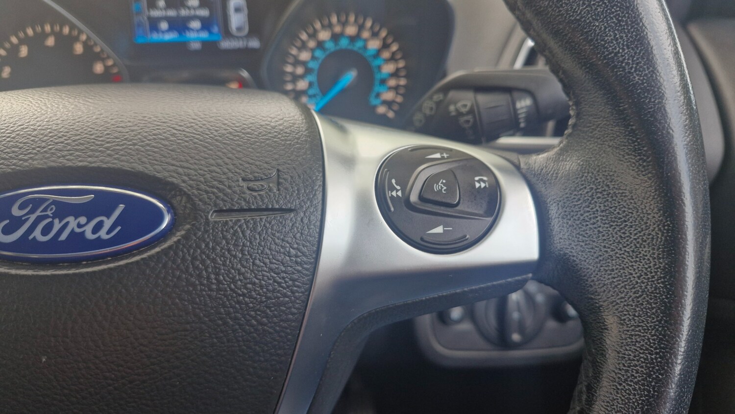 Used Ford Kuga 2016 for sale - 76627038: Photo 39