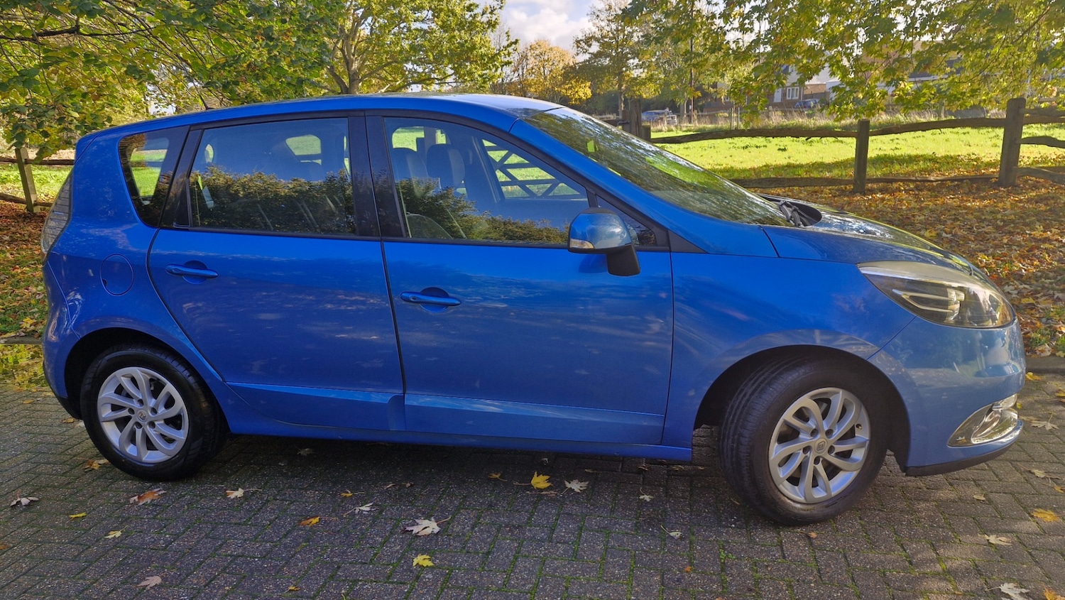 Used Renault Scenic 2013 for sale - 76449474: Photo 17