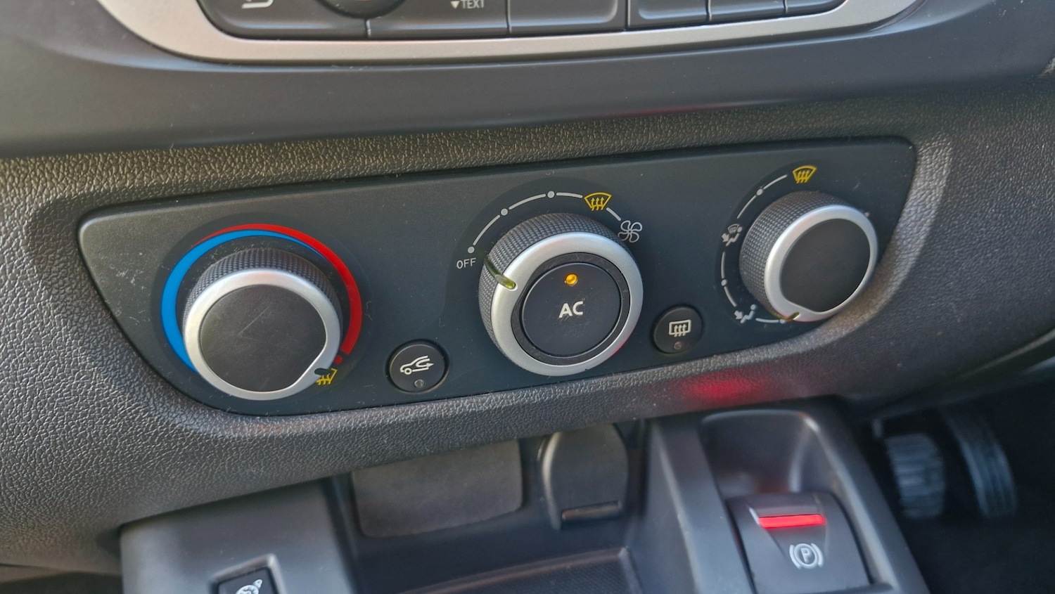 Used Renault Scenic 2013 for sale - 76449474: Photo 25