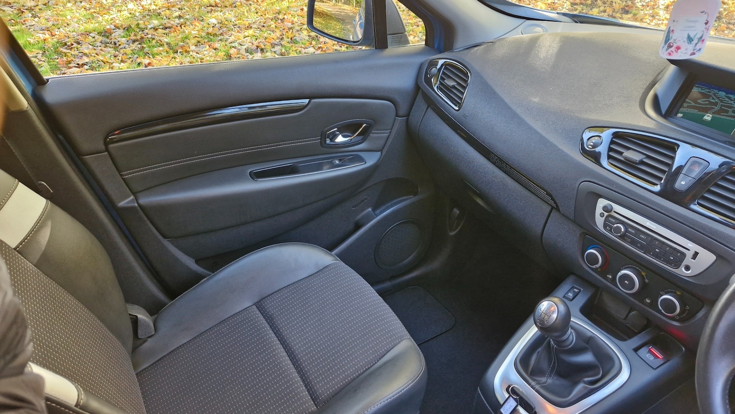 Used Renault Scenic 2013 for sale - 76449474: Photo 35