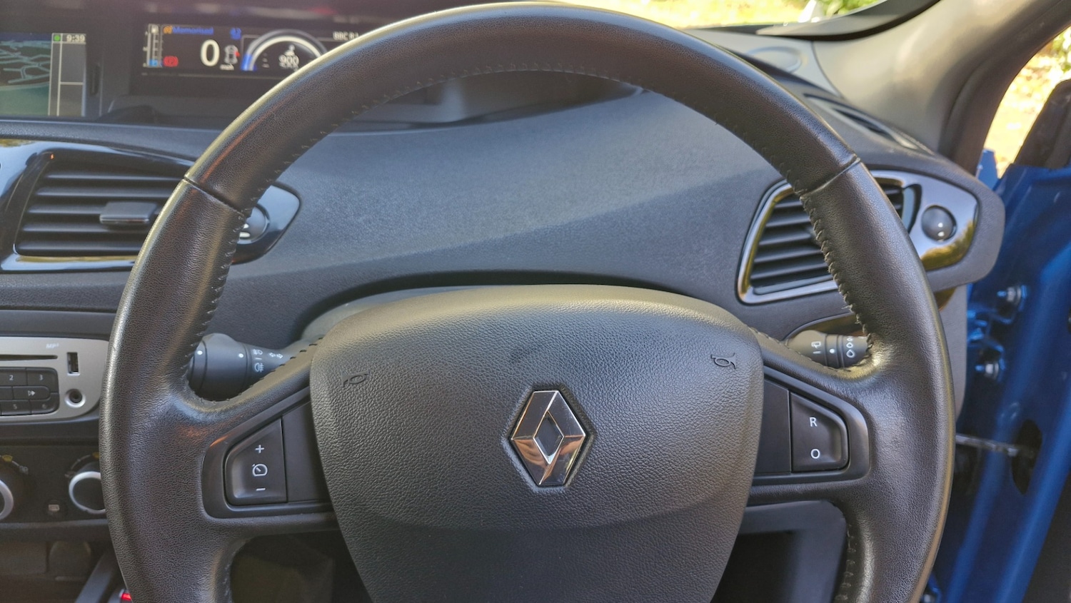 Used Renault Scenic 2013 for sale - 76449474: Photo 39