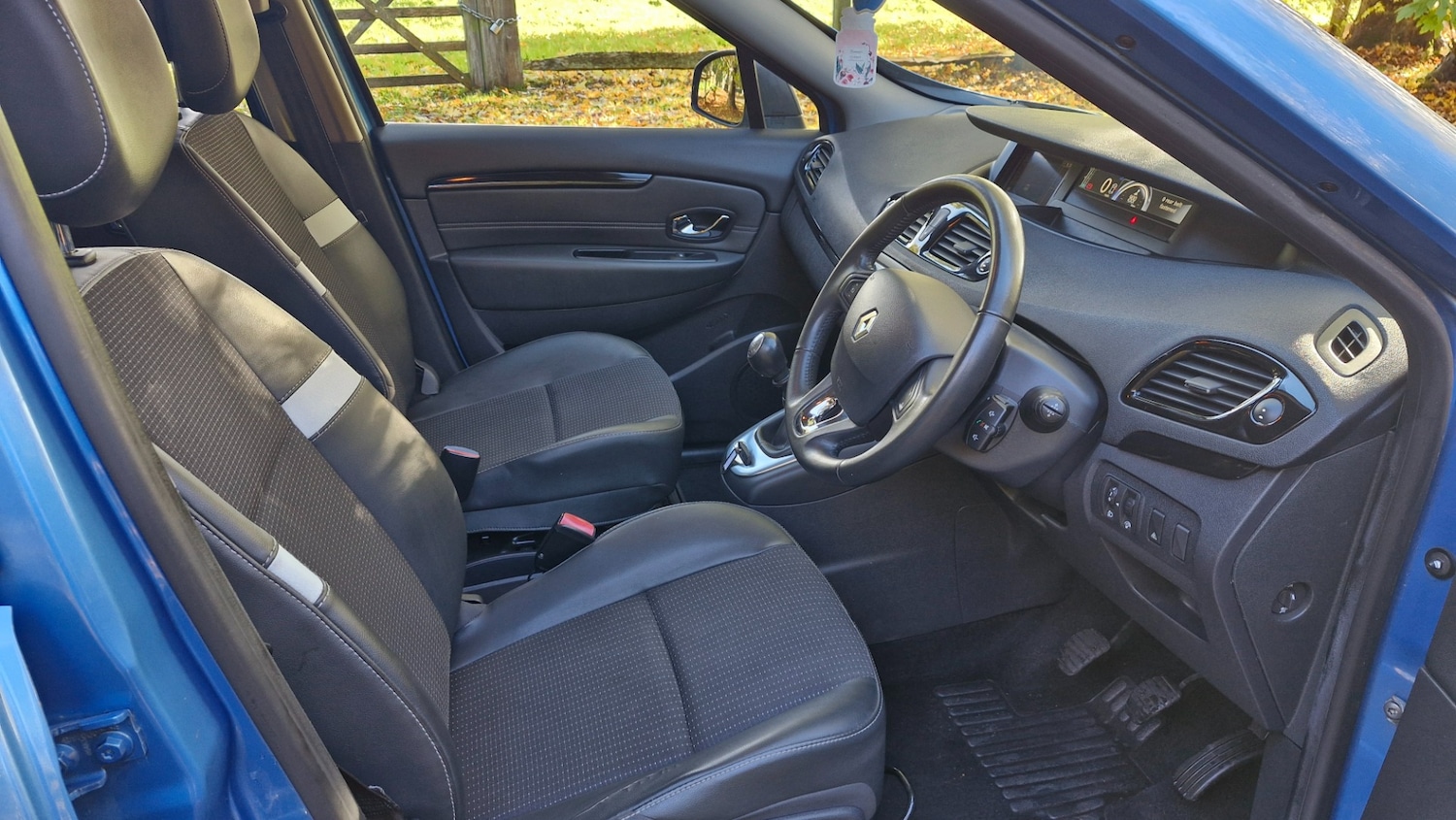 Used Renault Scenic 2013 for sale - 76449474: Photo 44