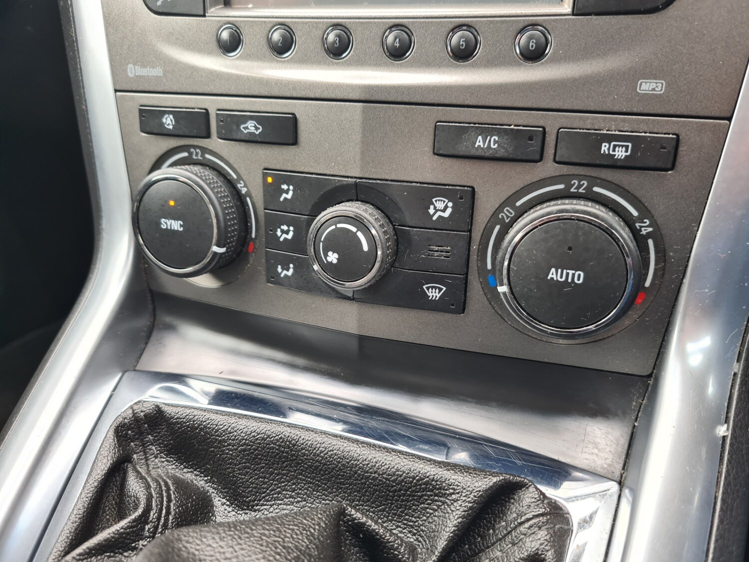 Used Vauxhall Antara 2014 for sale - 77822405: Photo 36