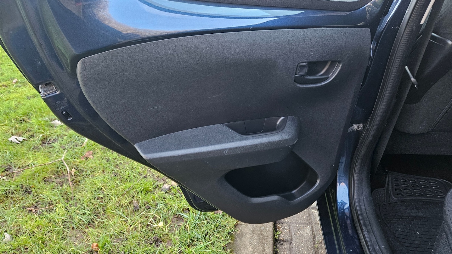 Used Peugeot 108 2016 for sale - 77400132: Photo 24