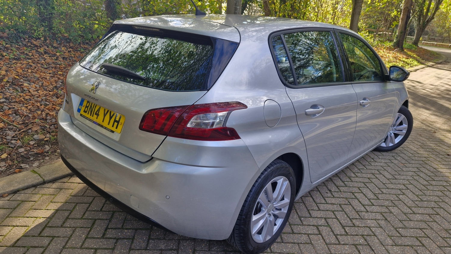 Used Peugeot 308 2014 for sale - 76638999: Photo 11