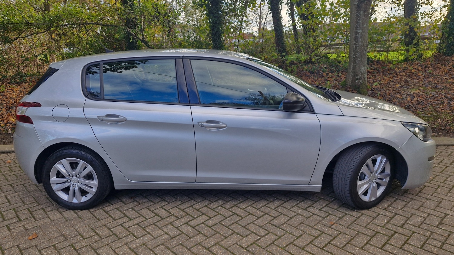 Used Peugeot 308 2014 for sale - 76638999: Photo 16