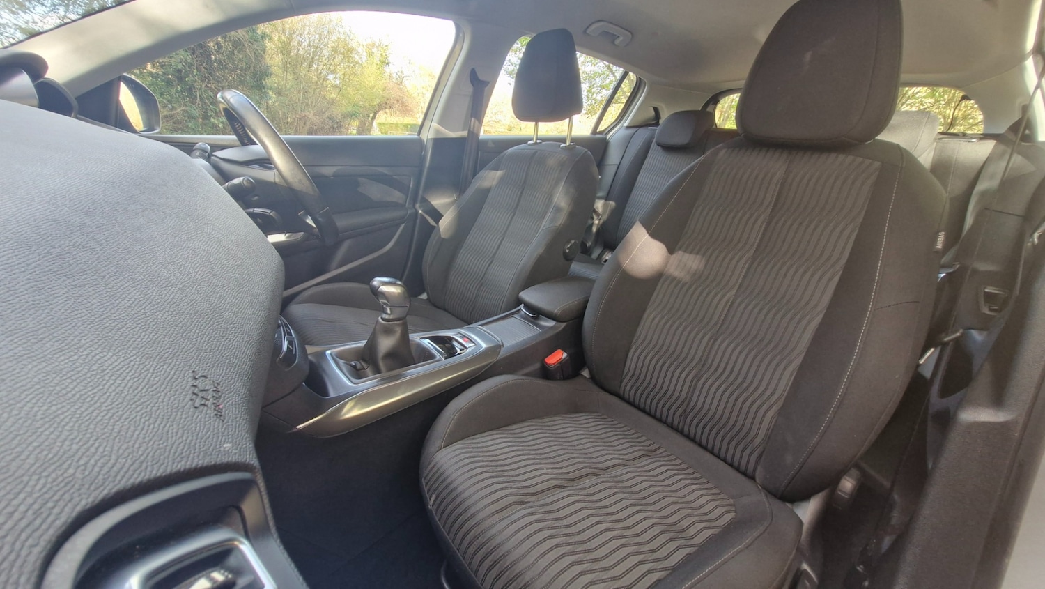 Used Peugeot 308 2014 for sale - 76638999: Photo 20