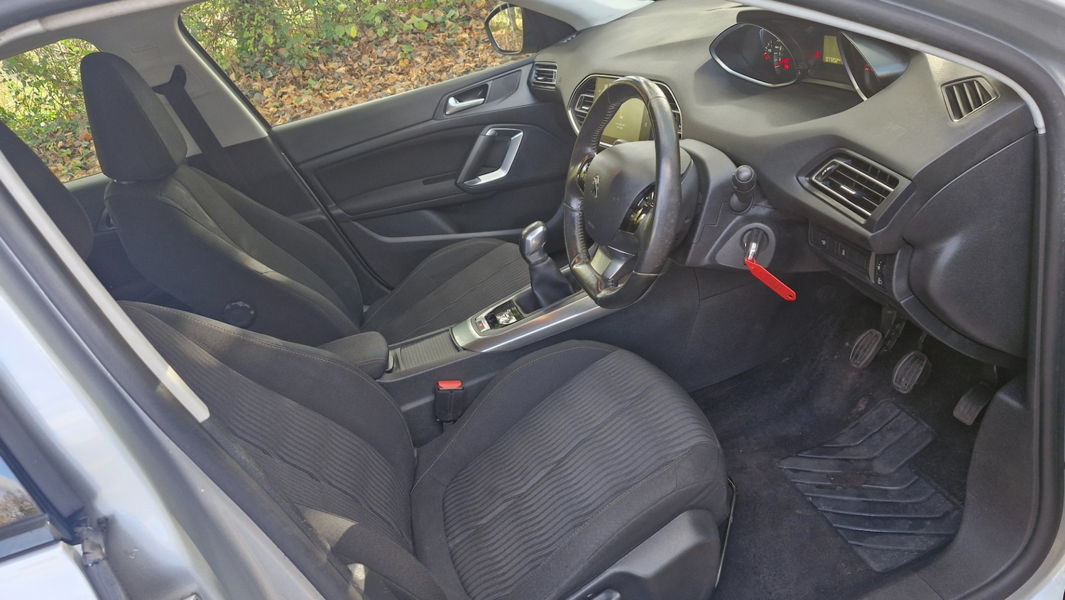 Used Peugeot 308 2014 for sale - 76638999: Photo 27