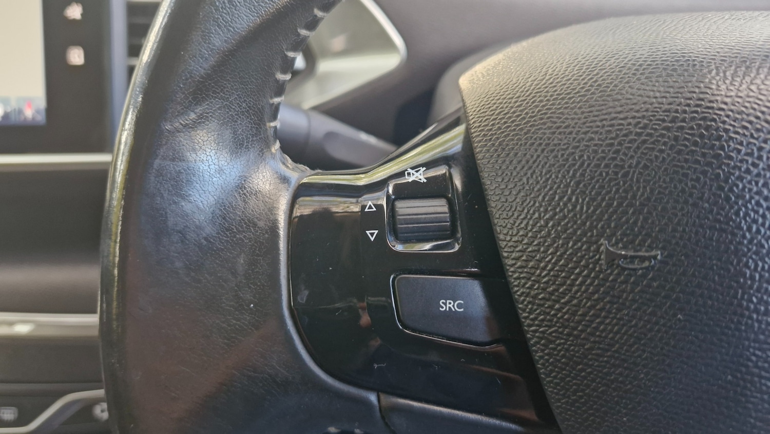 Used Peugeot 308 2014 for sale - 76638999: Photo 34