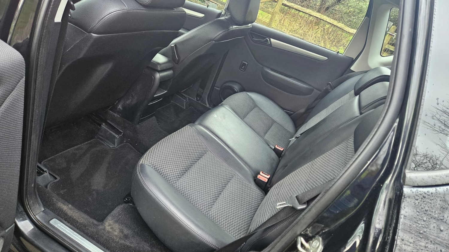 Used Mercedes-Benz A-Class 2012 for sale - 77607715: Photo 11