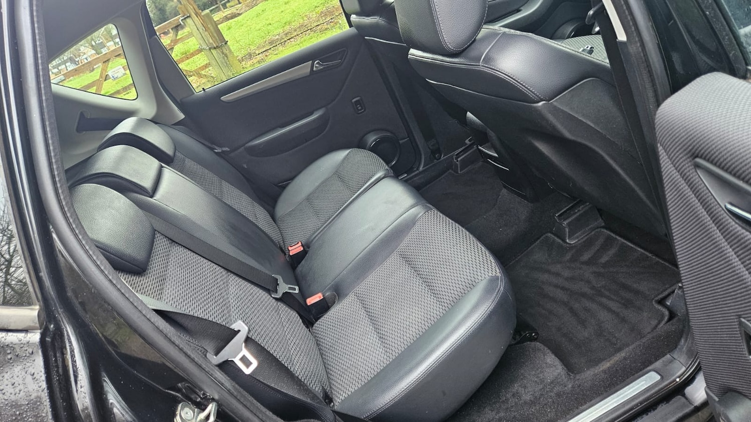 Used Mercedes-Benz A-Class 2012 for sale - 77607715: Photo 16