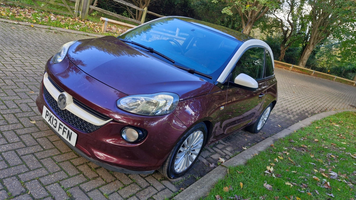 Used Vauxhall ADAM 2013 for sale - 76366303: Photo 2