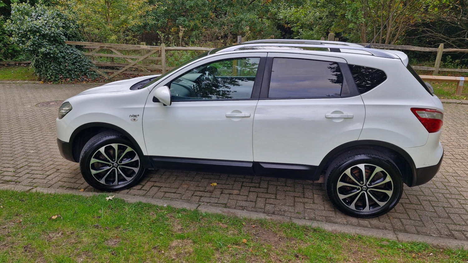 Used Nissan Qashqai 2012 for sale - 76329813: Photo 17