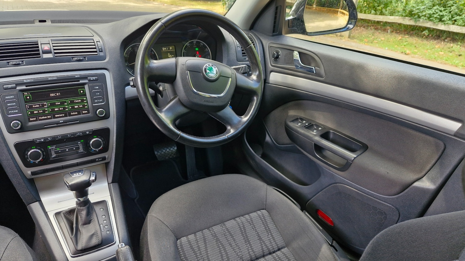 Used Skoda Octavia 2010 for sale - 76354982: Photo 21