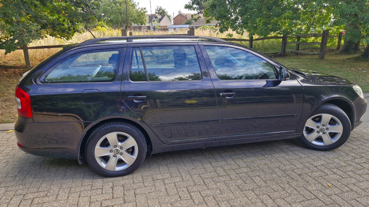 Used Skoda Octavia 2010 for sale - 76354982: Photo 9