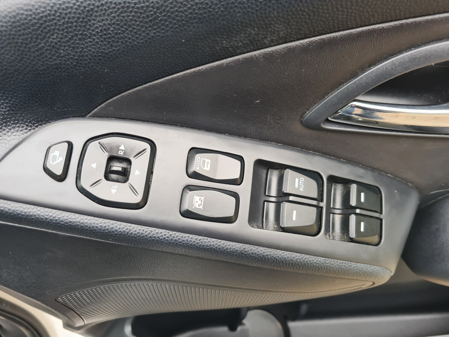 Used Hyundai Ix35 2011 for sale - 77822427: Photo 40