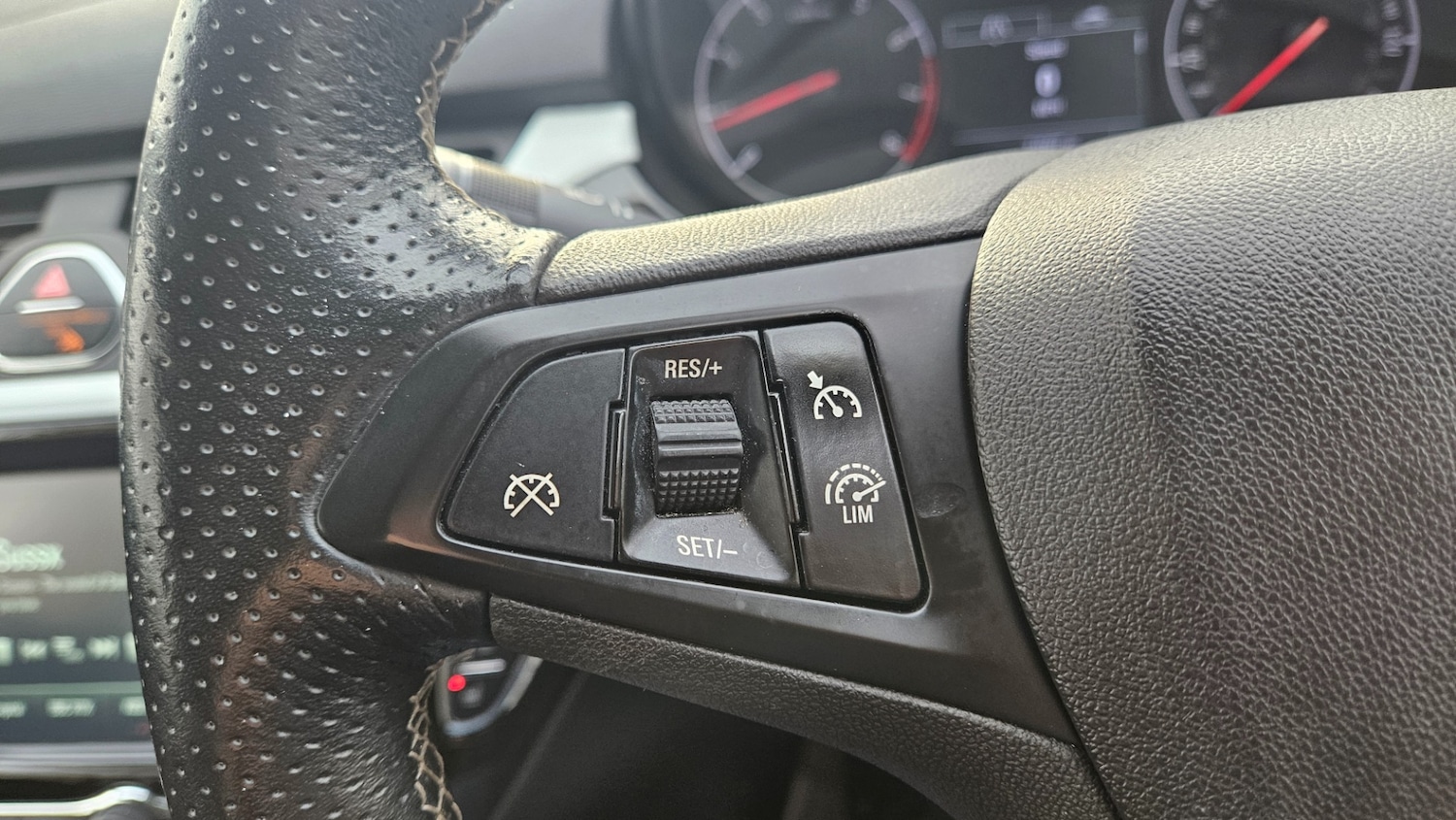 Used Vauxhall Corsa 2018 for sale - 77159417: Photo 41