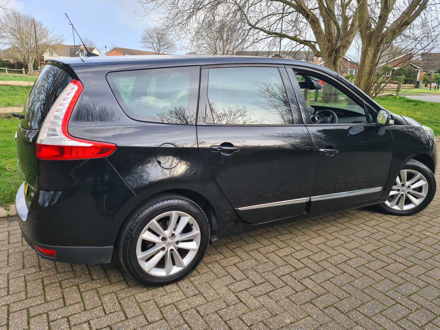 Used Renault Grand Scenic 2012 for sale - 77880827: Photo 10