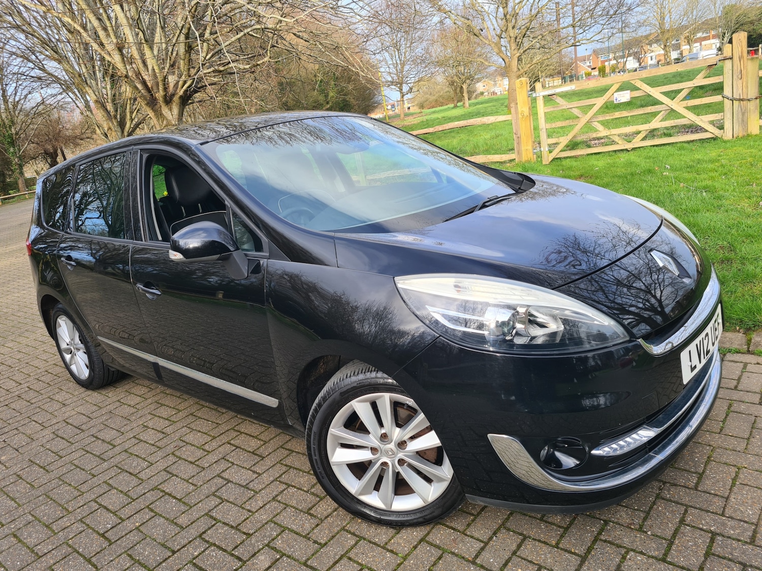 Used Renault Grand Scenic 2012 for sale - 77880827: Photo 19