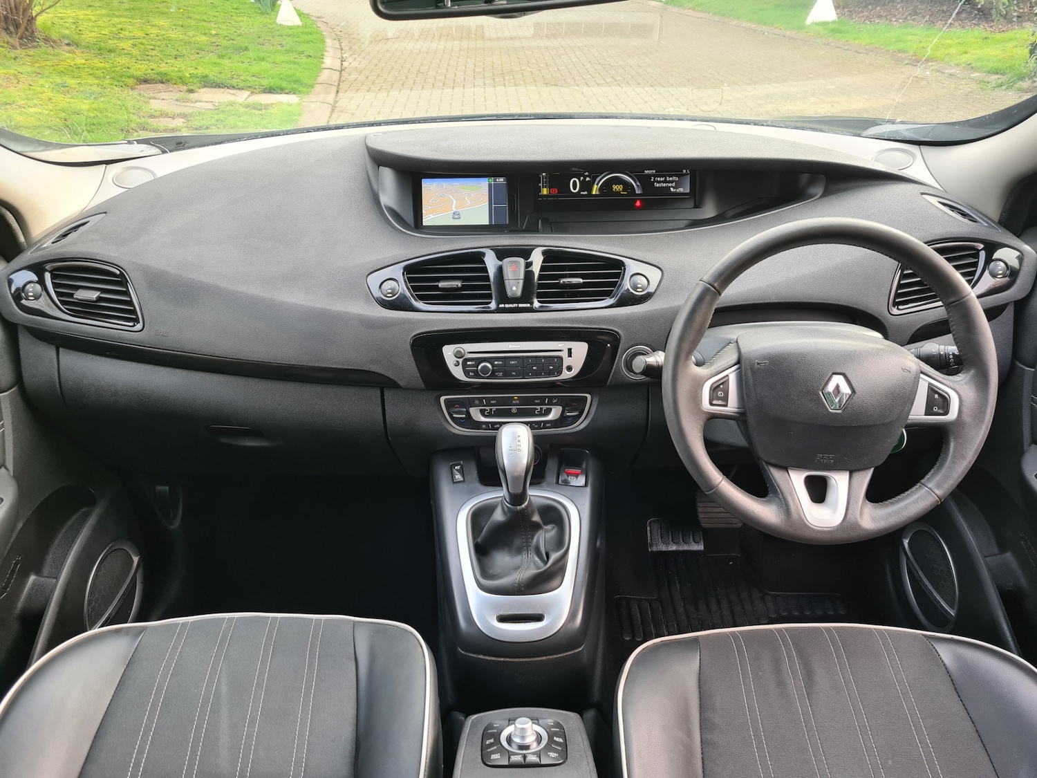 Used Renault Grand Scenic 2012 for sale - 77880827: Photo 29