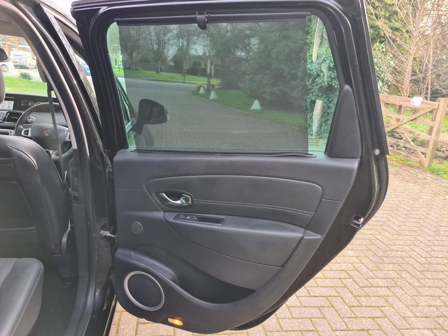 Used Renault Grand Scenic 2012 for sale - 77880827: Photo 30