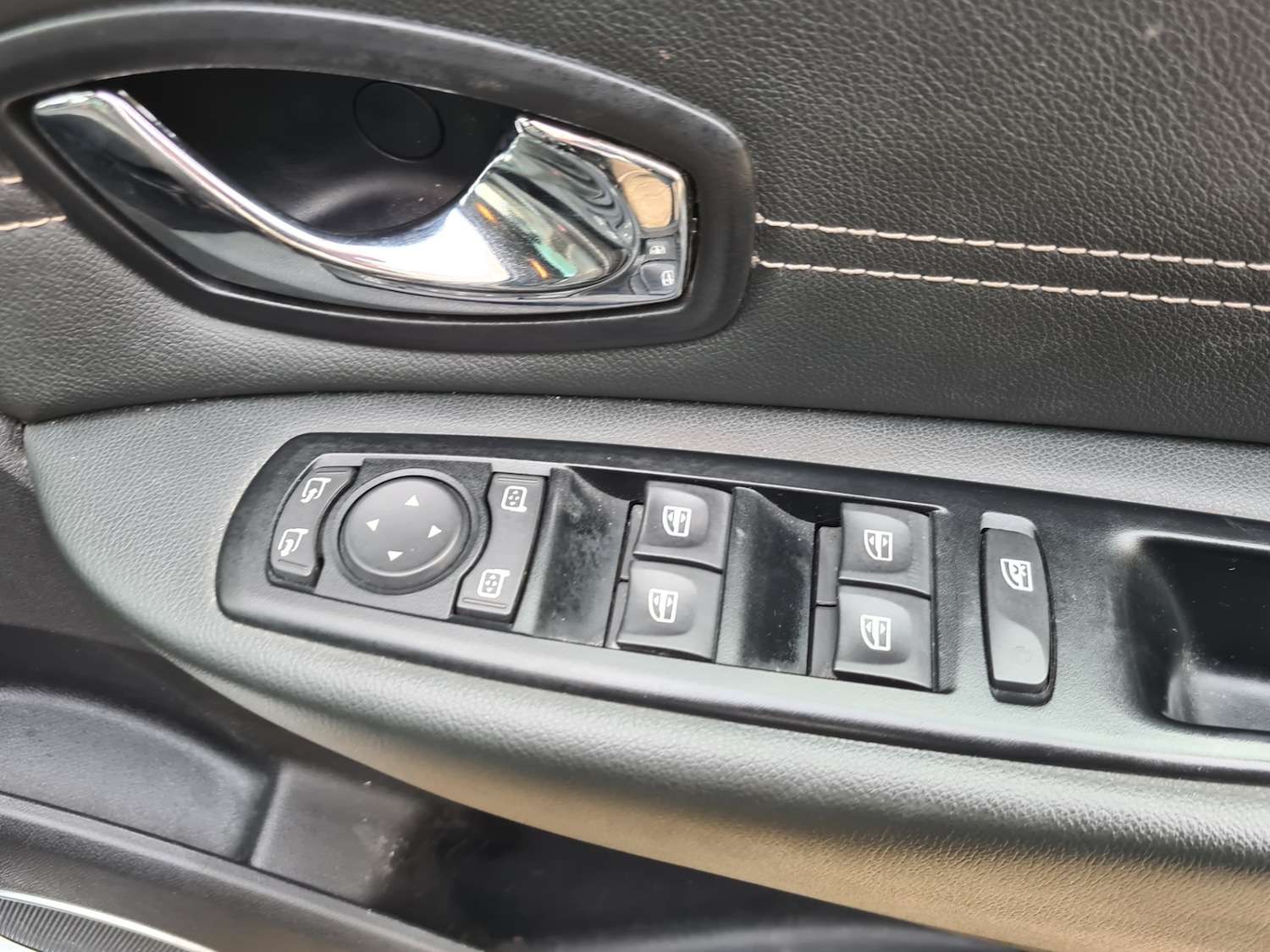 Used Renault Grand Scenic 2012 for sale - 77880827: Photo 35