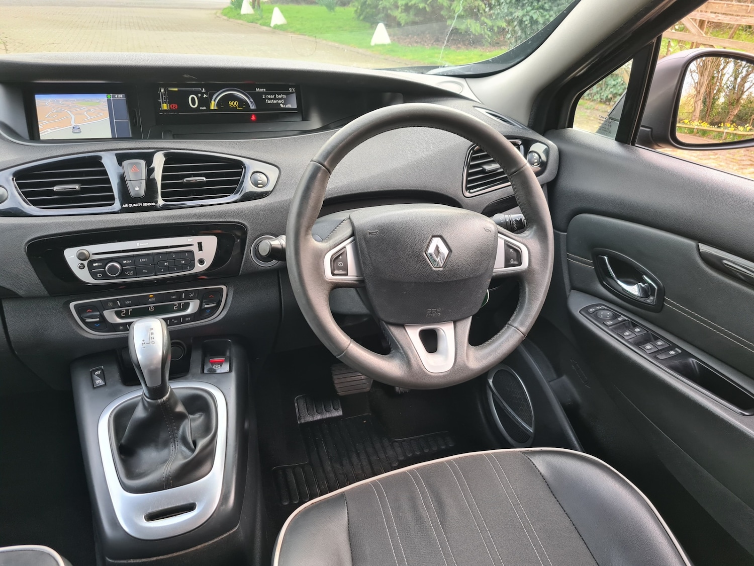 Used Renault Grand Scenic 2012 for sale - 77880827: Photo 5