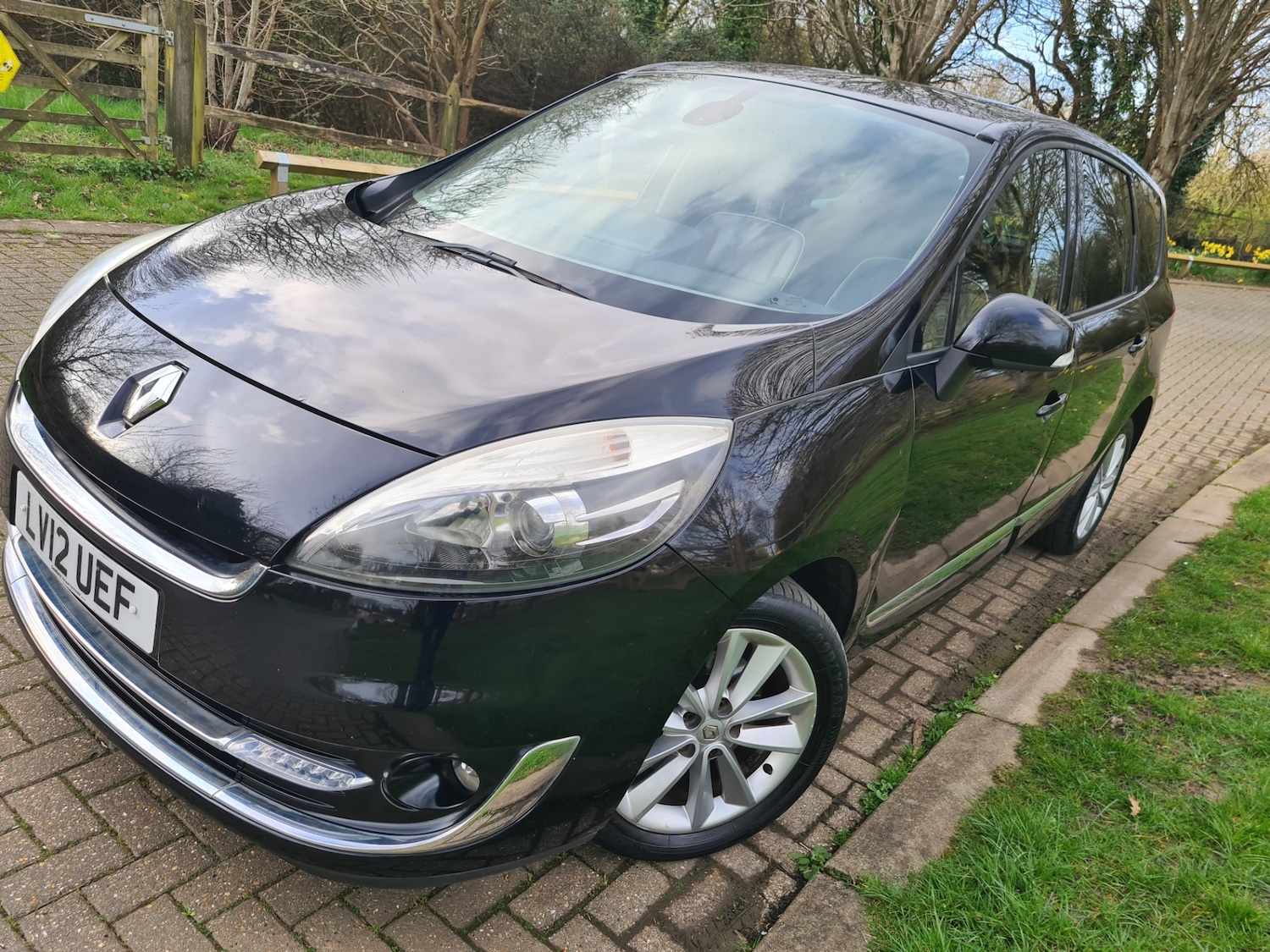 Used Renault Grand Scenic 2012 for sale - 77880827: Photo 7