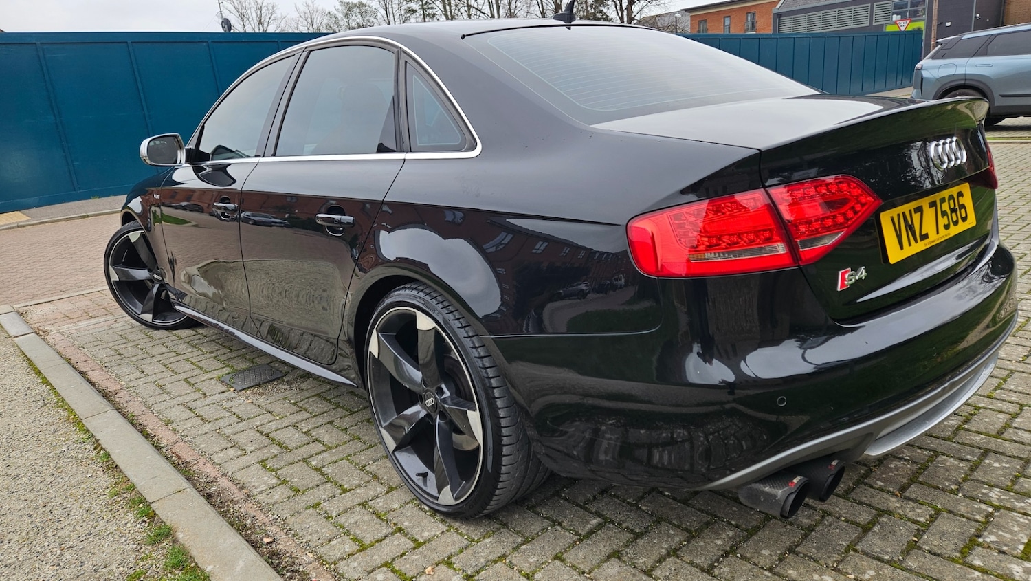 Used Audi A4 2010 for sale - 77101352: Photo 14