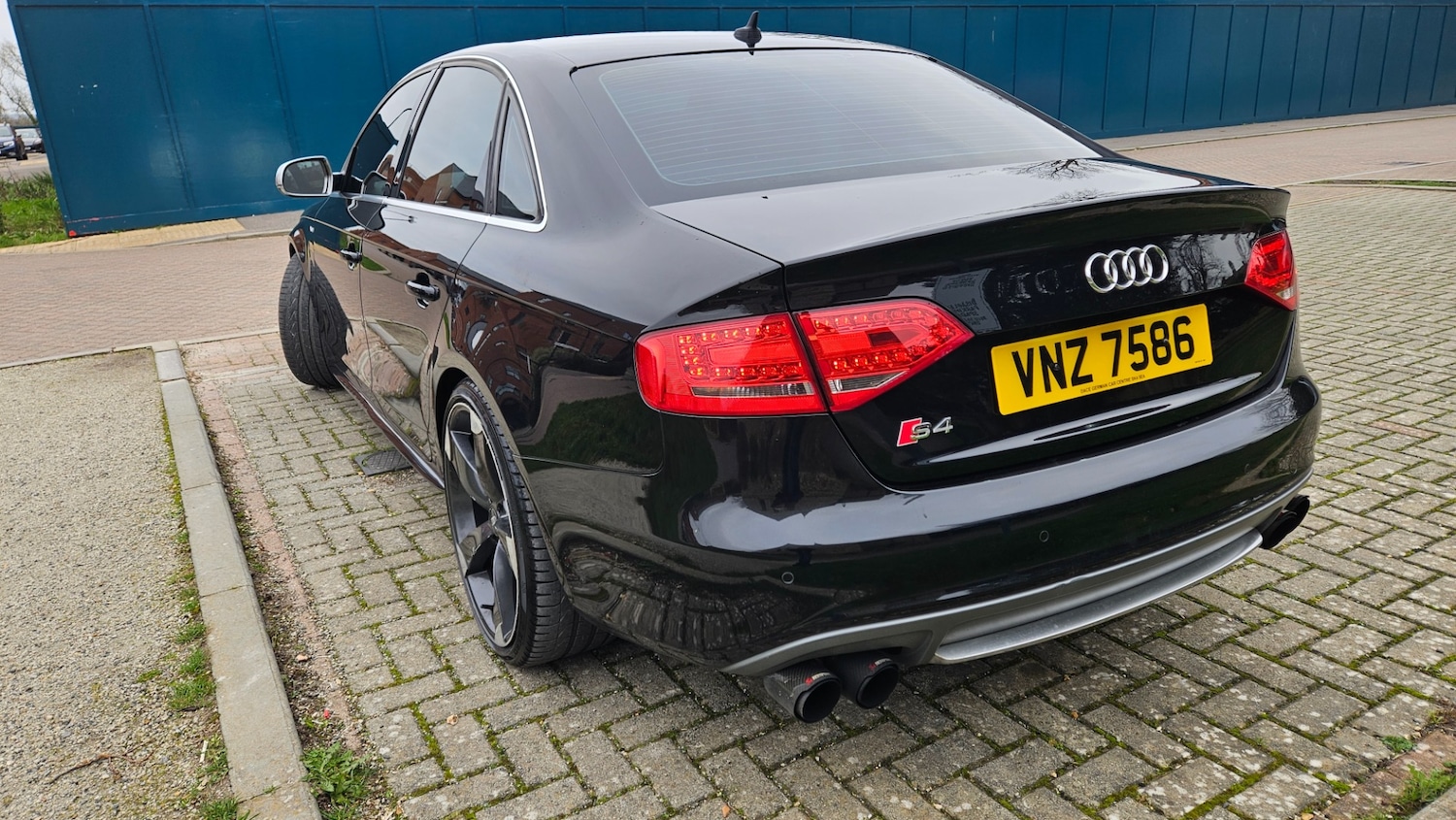 Used Audi A4 2010 for sale - 77101352: Photo 15