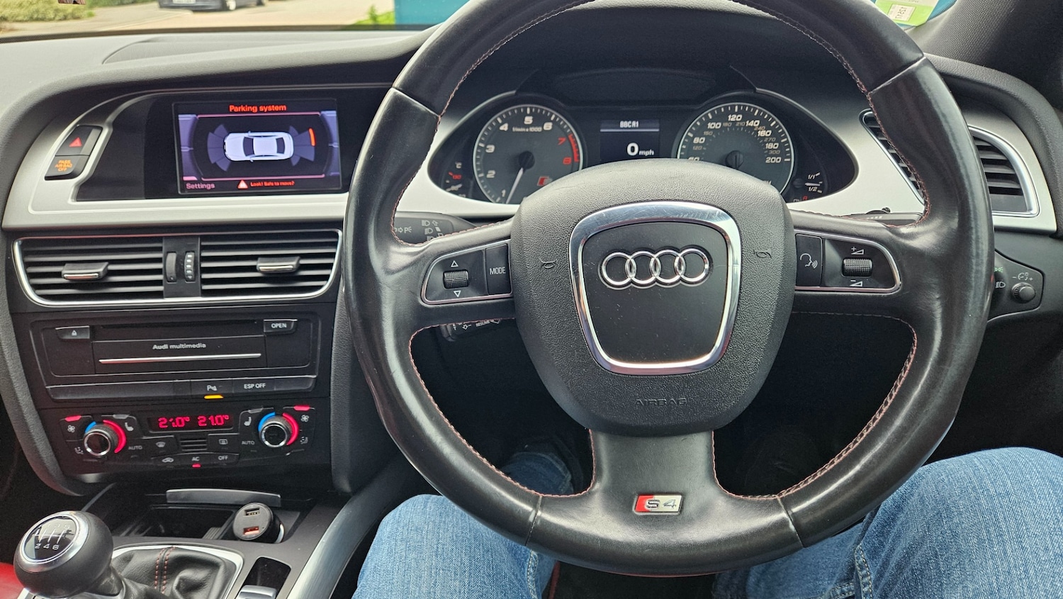 Used Audi A4 2010 for sale - 77101352: Photo 4