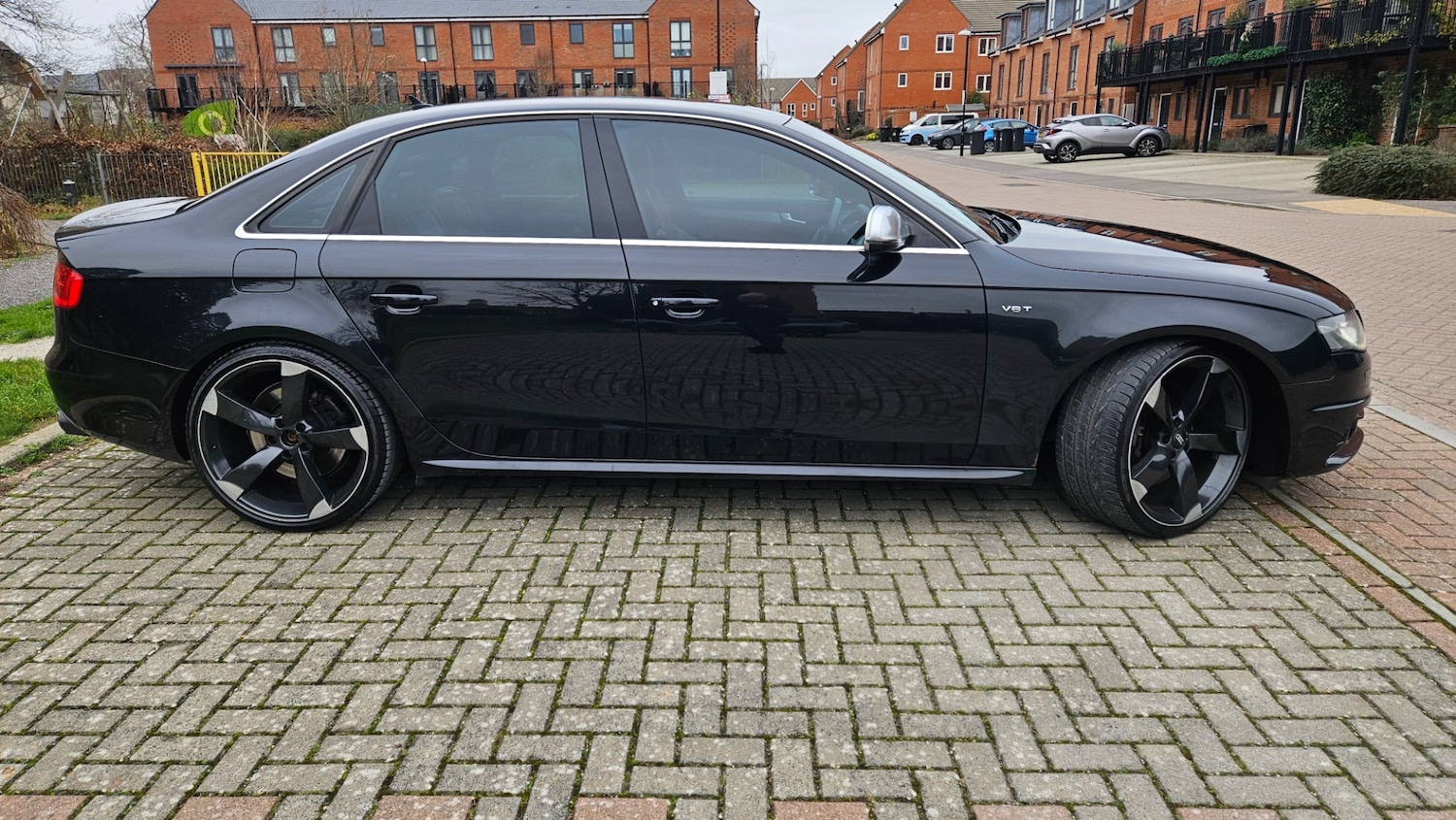 Used Audi A4 2010 for sale - 77101352: Photo 8