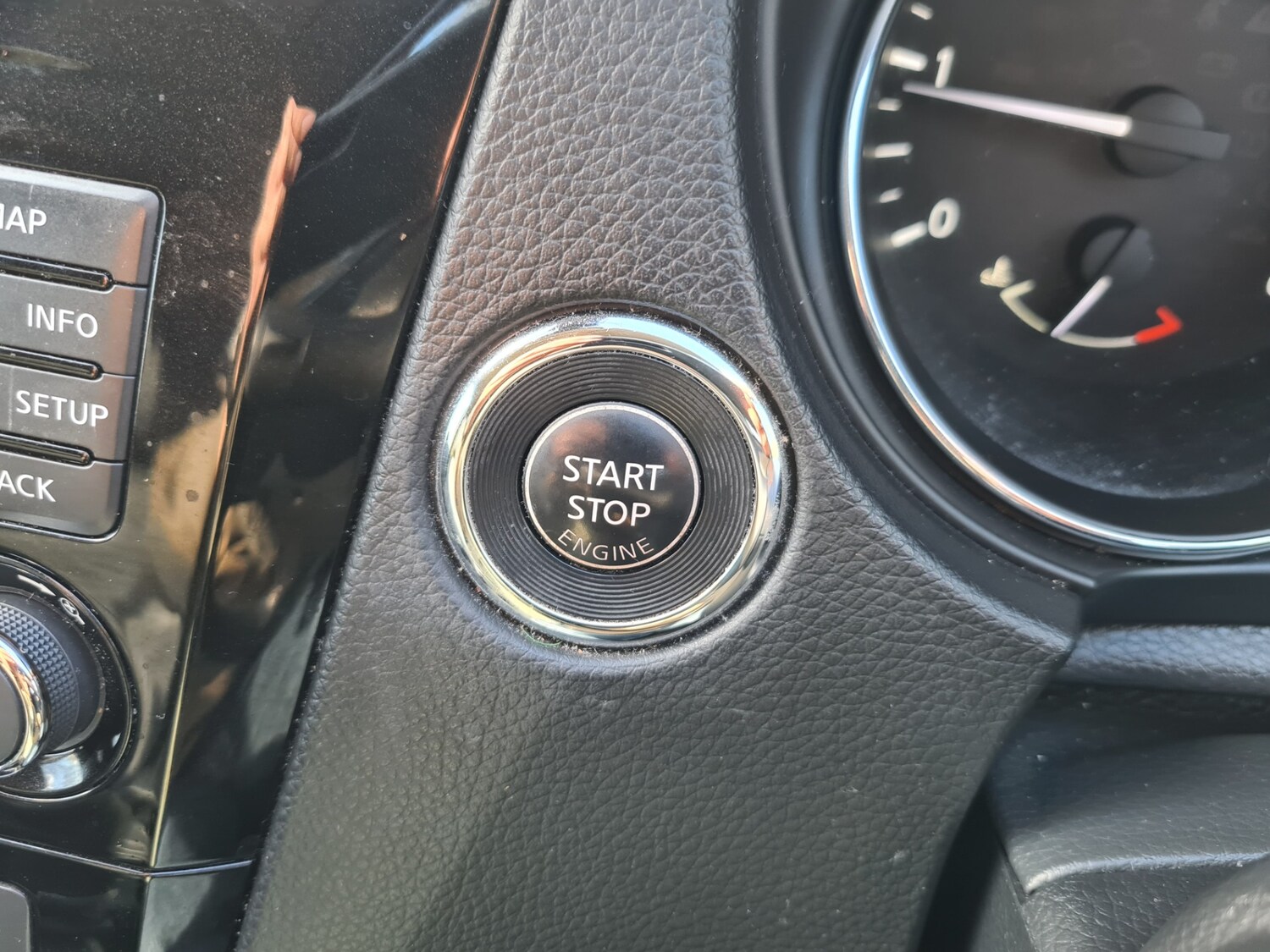 Used Nissan Qashqai 2016 for sale - 78106637: Photo 43